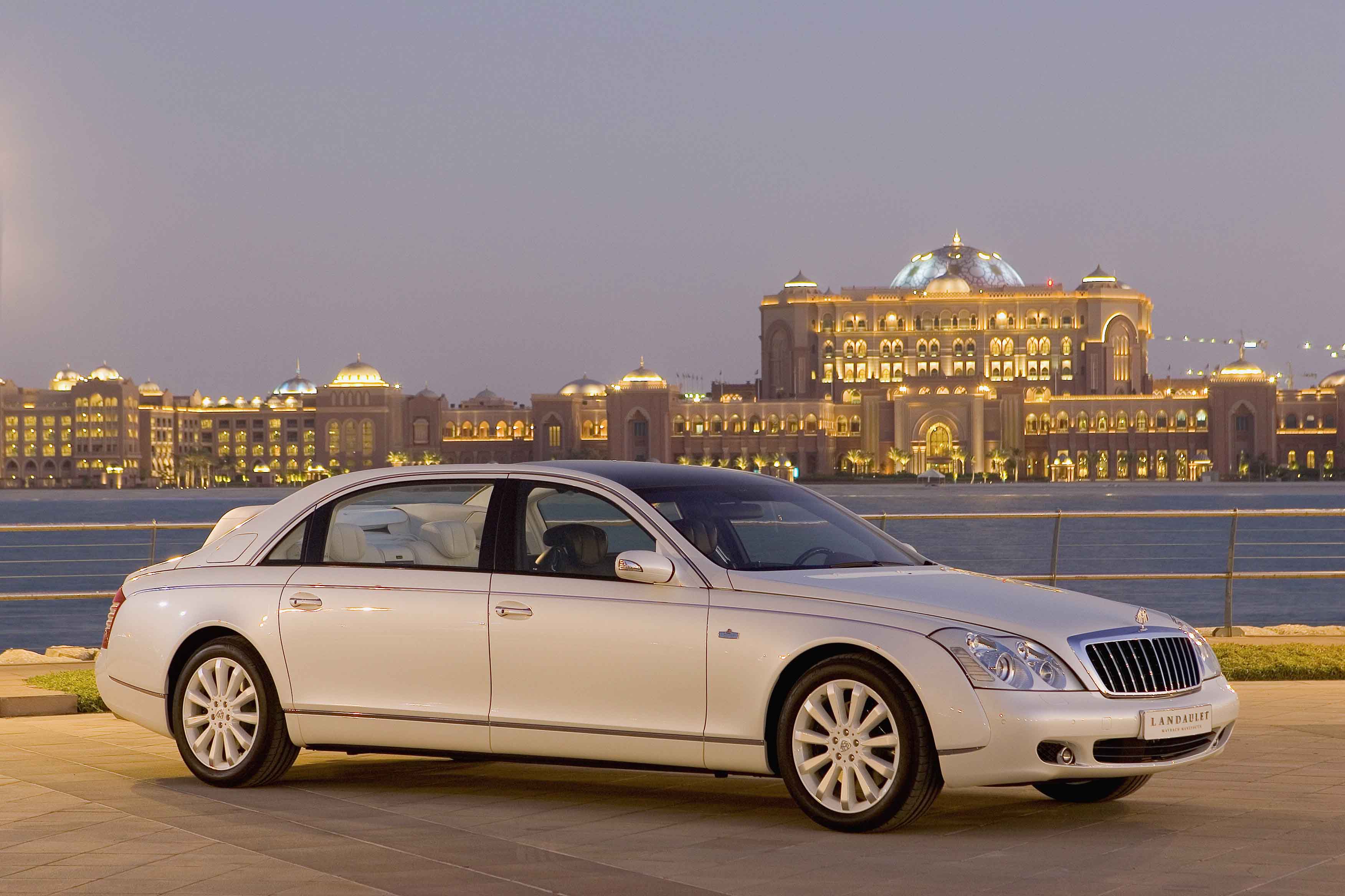 Maybach-62S-Landaulet-blanc-3-