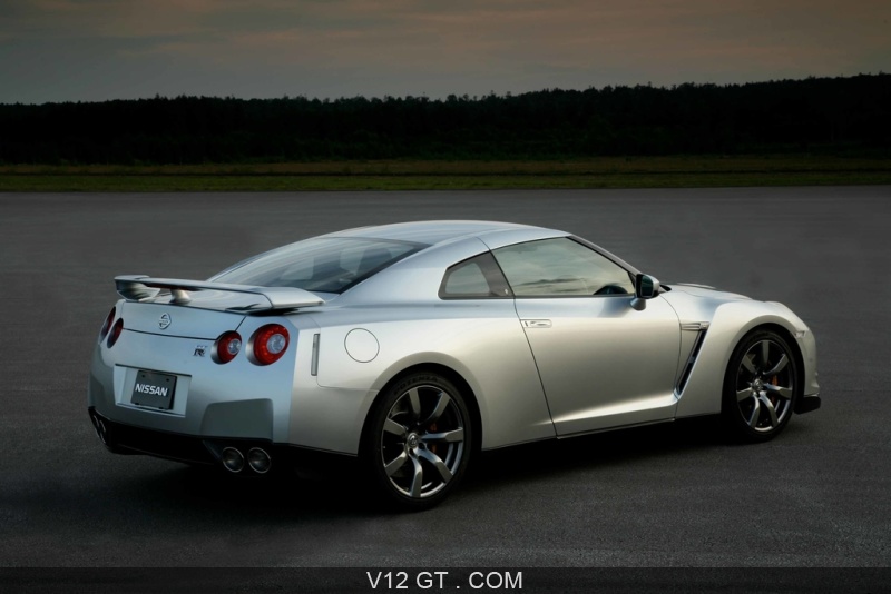 Nissan gtr v 12 #7