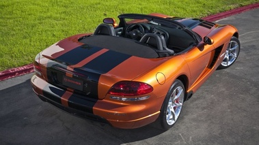 Dodge Viper SRT-10 - orange - 3/4 arrière droit