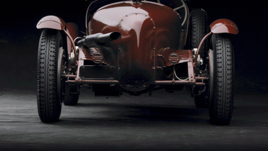 Exposition Ralph Lauren - Alfa Romeo 8C 2300 Monza rouge face arrière