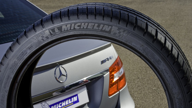 Michelin Pilot Sport 3 - Pneu + Mercedes E63 AMG