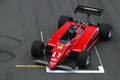 Modena Track Days 2011 - ancienne Formule 1 rouge 3/4 avant gauche vue de haut