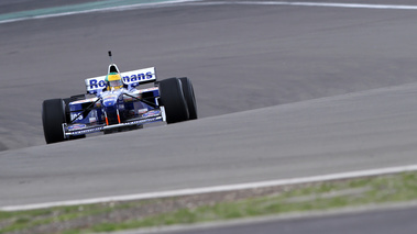 Modena Track Days 2011 - Formule 1 bleu face avant penché