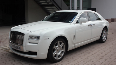 Rolls Royce phantom Blanche 3/4 AV