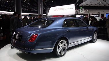 Bentley Mulsanne bleu 3/4 AR