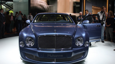 Bentley Mulsanne bleu Av 