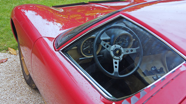 Lamborghini Miura SV rouge intérieur