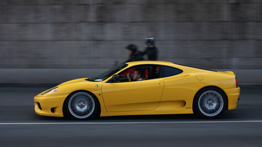 Ferrari KBRossoCorsa DII 360 Challenge Stradale jaune périphérique