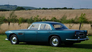 Aston Martin Lagonda Rapide profil vue arrière