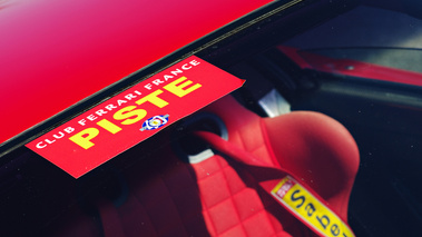 Ferrari F40 rouge autocollant piste
