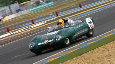 Lotus Eleven vert Le Mans Classic 2008 3/4 avant gauche penché