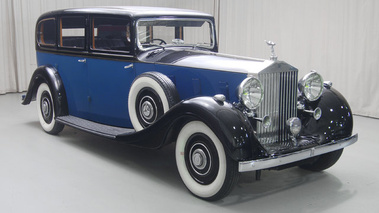 Rolls Royce Phantom III bleu/noir 3/4 avant droit