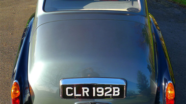 Rolls Royce Silver Cloud III grise face arrière