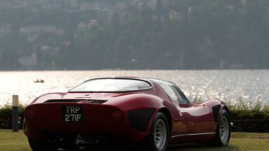 Alfa Romeo 33 Stradale rouge 3/4 arrière droit