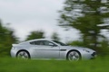 Aston Martin V12 Vantage gris filé