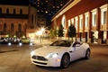 Aston Martin V8 Vantage Roadster blanc 3/4 avant gauche