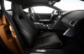 Aston Martin Virage orange intérieur 2