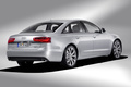 Audi A6 Hybrid gris 3/4 arrière droit penché