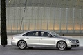 Audi A8 L gris 3/4 avant droit 4