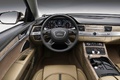 Audi A8 L W12 beige tableau de bord