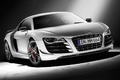 Audi R8 GT blanc 3/4 avant droit penché