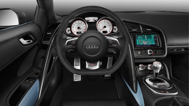 Audi R8 GT Spyder bleu tableau de bord