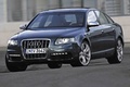 Audi S6 berline anthracite 3/4 avant gauche penché 2