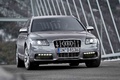 Audi S6 gris 3/4 avant droit