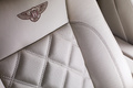 Bentley Arnage Final Series violet logo siège