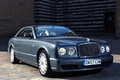 Bentley Brooklands anthracite 3/4 avant debout