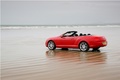 Bentley Continental GTC rouge vue 3/4 arrière gauche