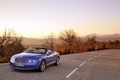 Bentley Continental GTC Speed bleu 3/4 avant gauche 2