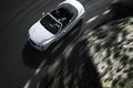 Bentley Continental Supersports Convertible blanc 3/4 avant gauche travelling vue de haut debout