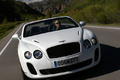 Bentley Continental Supersports Convertible blanc face avant travelling penché