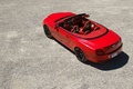 Bentley Continental Supersports Convertible rouge 3/4 arrière gauche vue de haut