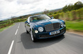 Bentley Mulsanne bleu 3/4 avant droit travelling penché 2