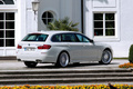 Alpina B5 Biturbo Touring - Blanc - 3/4 arrière droit