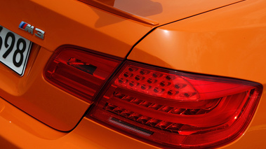 BMW M3 E92 GTS orange feu arrière