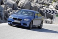 BMW M5 2011 bleu 3/4 avant gauche penché 4
