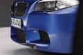 BMW M5 2011 bleu pare-chocs avant