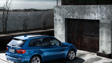 BMW X5 M Bleu Haut 3/4 AR