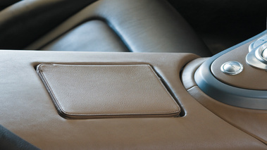 Bugatti Veyron HERMES console cuir