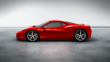 Ferrari 458 Italia - Rouge - profil