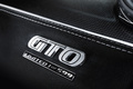 Ferrari 599 GTO blanc logo tableau de bord