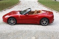 Ferrari California HELE rouge profil vue de haut