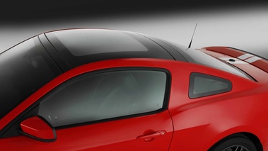 Shelby GT500 rouge toit panoramique