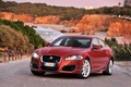 Jaguar XFR rouge 3/4 avant gauche penché