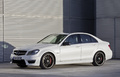 Mercedes C63 AMG - blanche - profil gauche