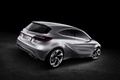 Mercedes Concept A gris 3/4 arrière droit penché