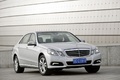 Mercedes E300 L - grise - 3/4 avant droit